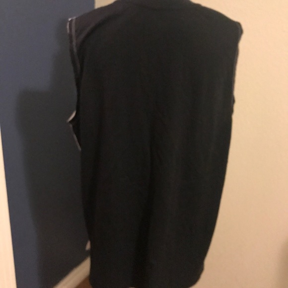 Nike black and white tank - Picture 3 of 3